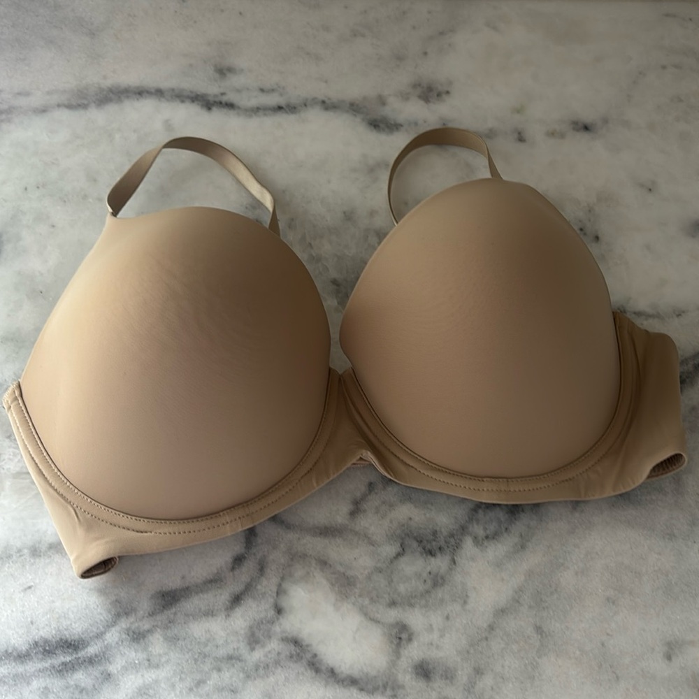 BRA SIZE 38DD